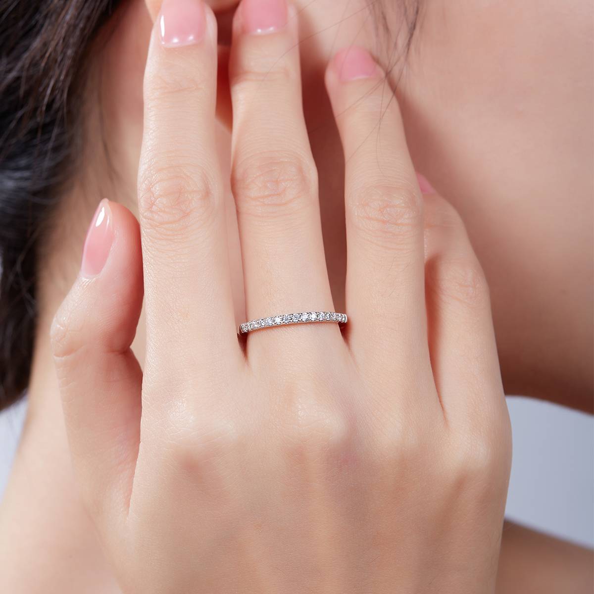 Straight lined ring guard S925 silver plated platinum Moissanite 33 points D-grade